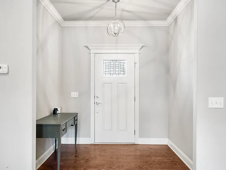 114 Saint Vincent St — Photo 15