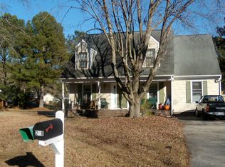208 Lancelot Dr, Greenville, NC 27858
