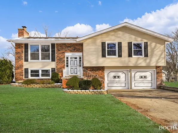 331 Alden Ln, Schaumburg, IL 60194