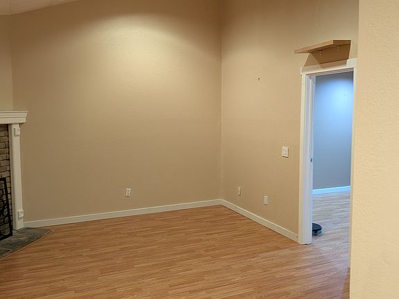 4th image of 14331 124th Ave NE #C