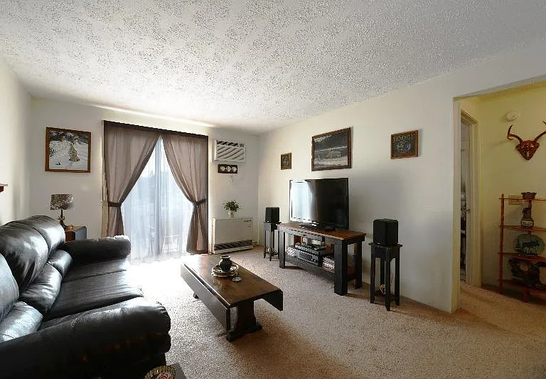 Valley Grove — Photo 15