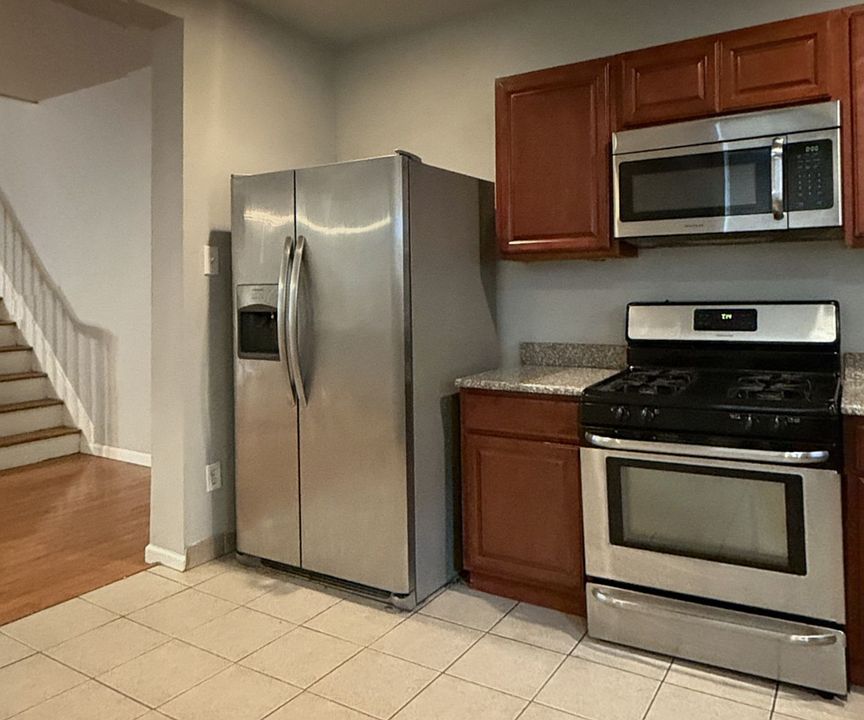 1st image of 1620 S 22nd St