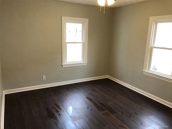 5th image of 2936 Wayland Ave