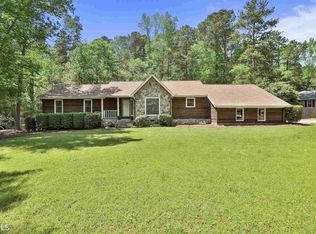 400 Derby Dr, Fayetteville, GA 30215