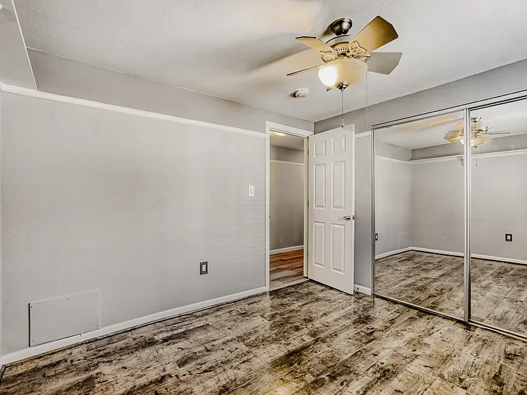 1419 Detroit St #15 — Photo 13