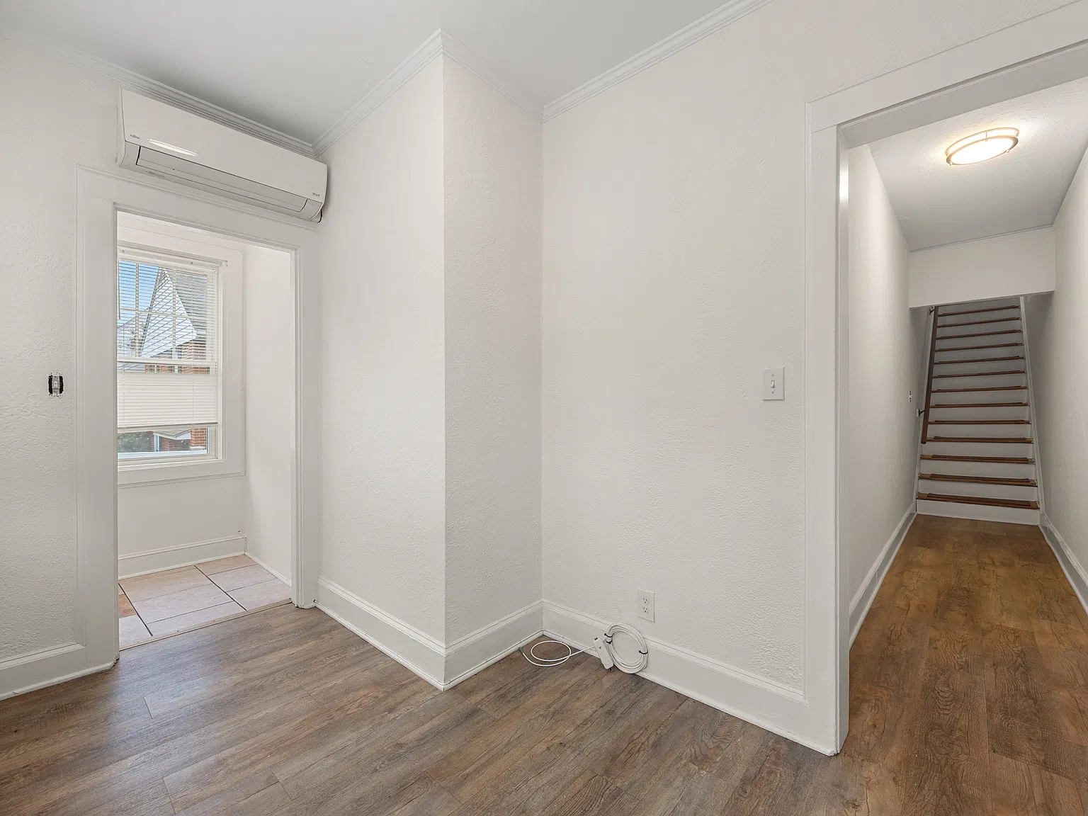 1 bed, $3,000 — Photo 2