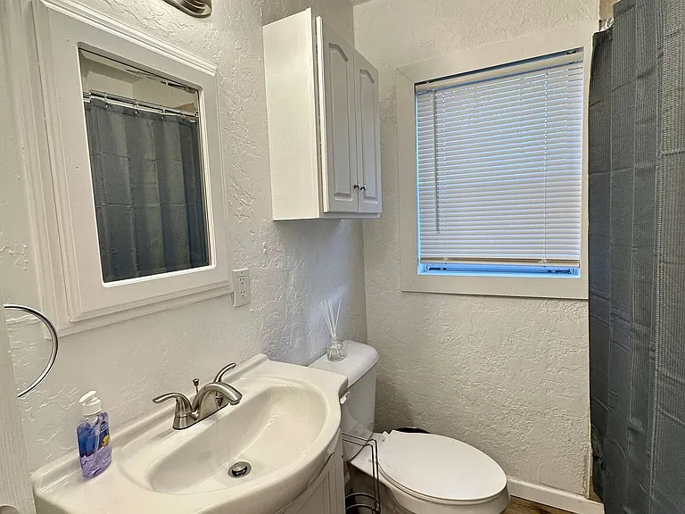 1212 NW Bessie Ave — Photo 15