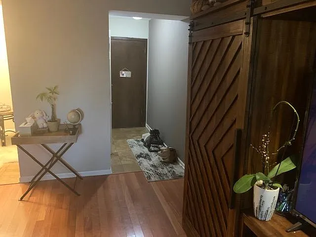 5306 N Cumberland Ave #214 — Photo 3