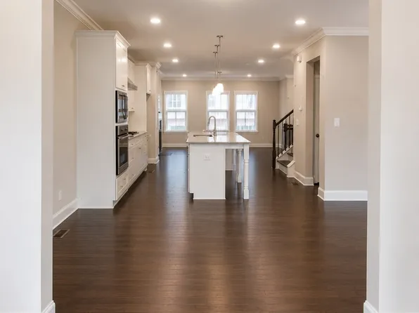 383 Via Secco Ln, Suwanee, GA 30024