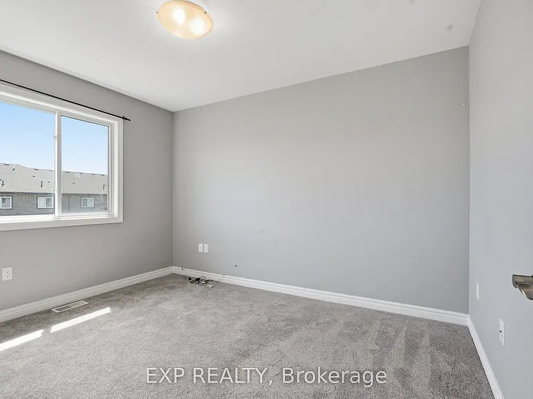 15 Bowman Cres — Photo 26