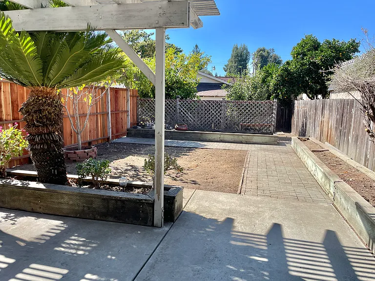 21421 Rizzo Ave — Photo 26