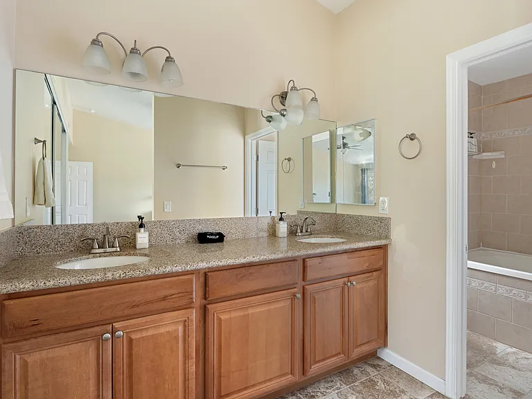 3561 Voyager Ct — Photo 15