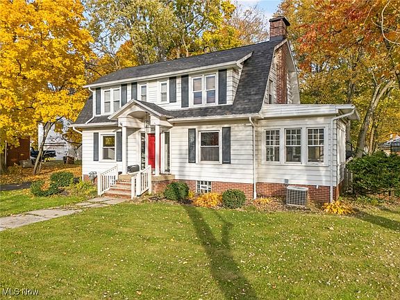 3rd image of 1338 Parkway Blvd