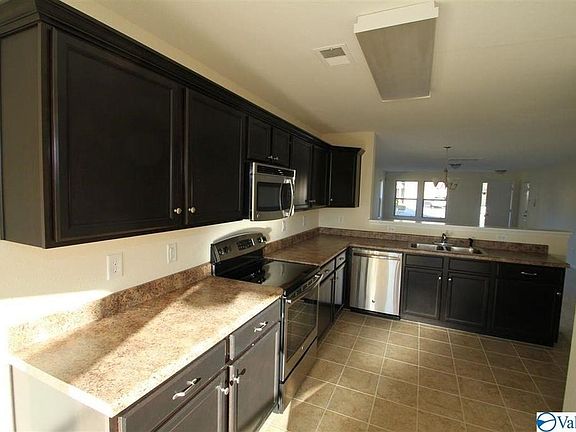 2nd image of 190 Bermuda Lakes Dr