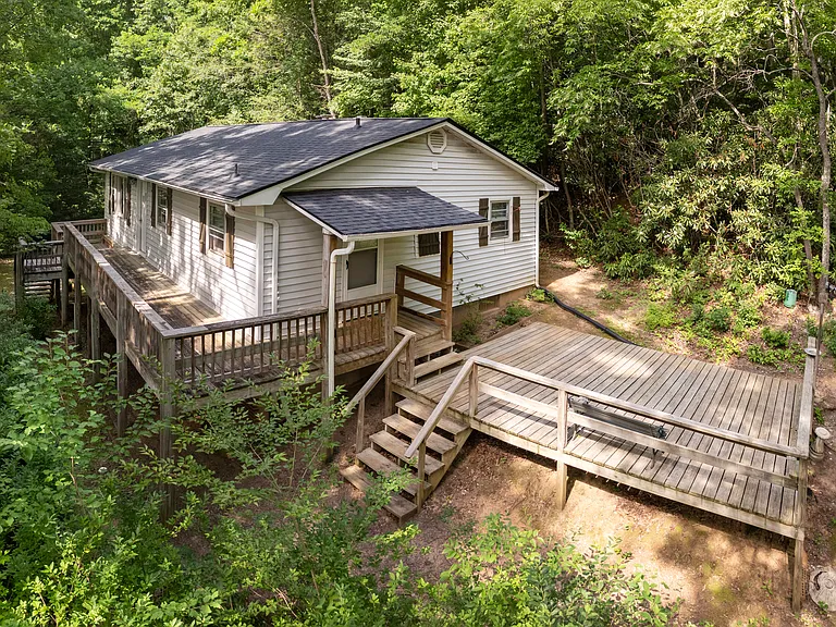 23 Walker Cove Rd — Photo 2
