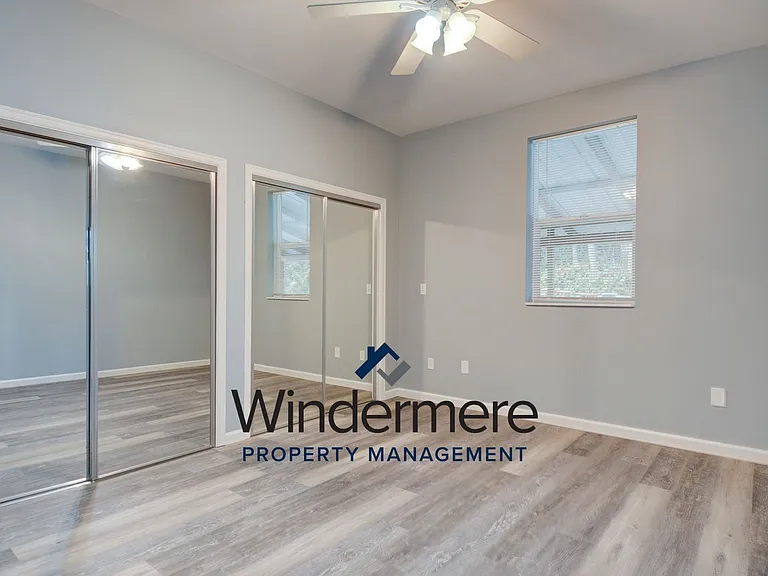 2480 N Bluff Rd — Photo 8