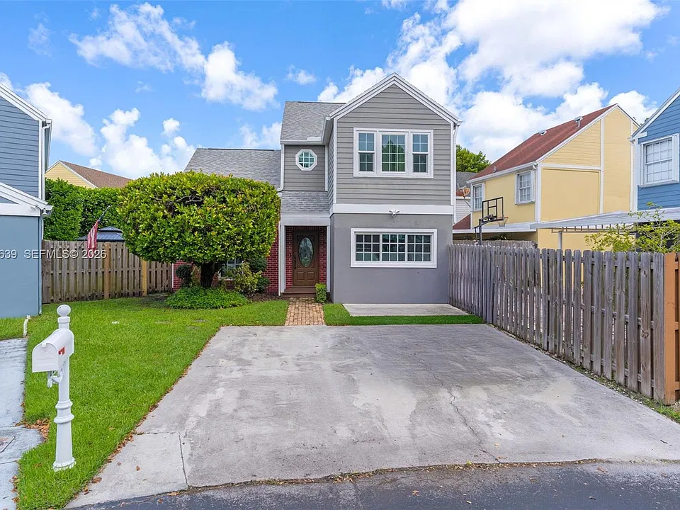 11735 SW 114th Ter