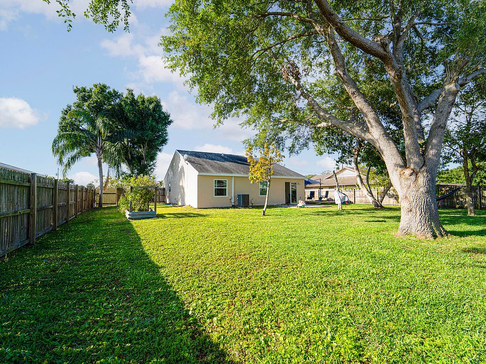 1st image of 2461 SE Alfonso Avenue