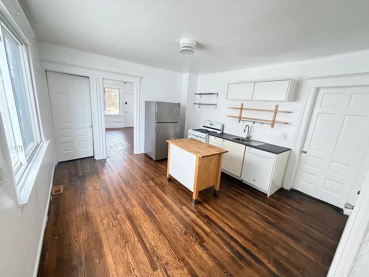 Building Photo - 2661 Casmere St #1F