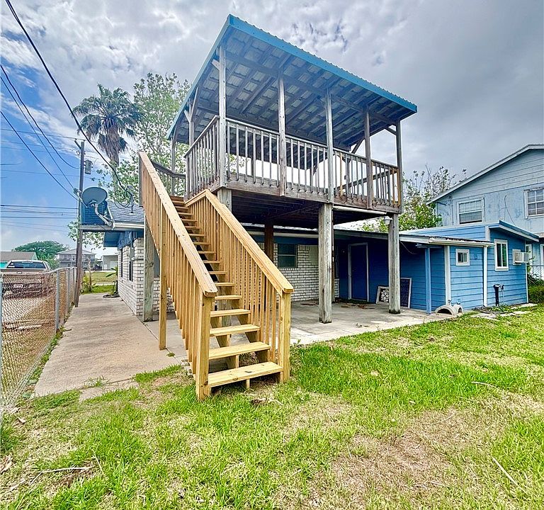 1st image of 208 N Washington Ave