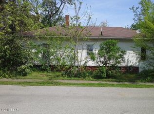 200 N McLeansboro St, Whittington, IL 62812