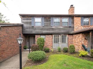 252 Wedgewood Dr, Williamsville, NY 14221