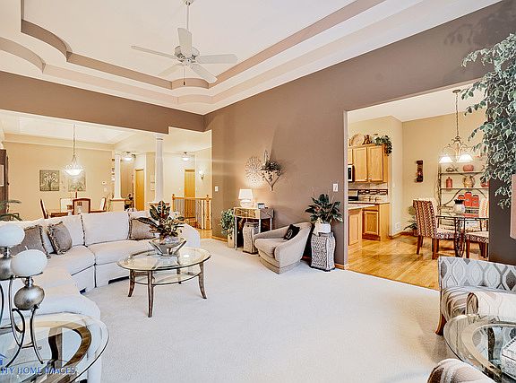 3rd image of 16519 Garnet Ct