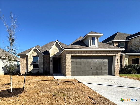 2nd image of 1525 Hillside Dr