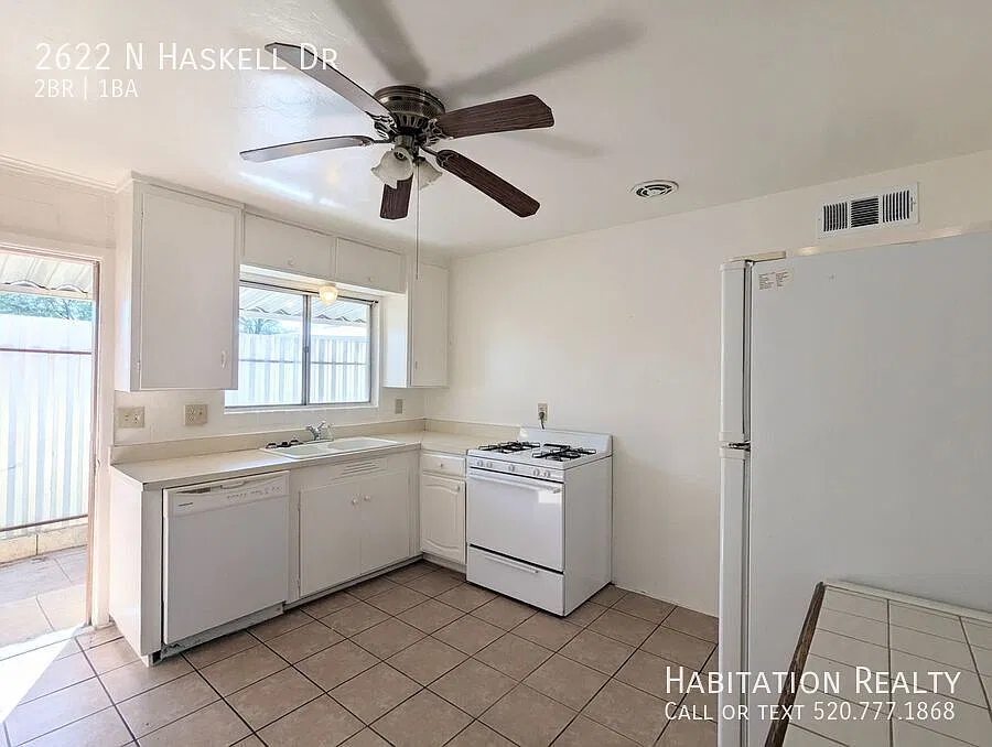 2Bed/1Bath in Dodge Flower, near the Tucson Botanical Gardens! — Photo 2