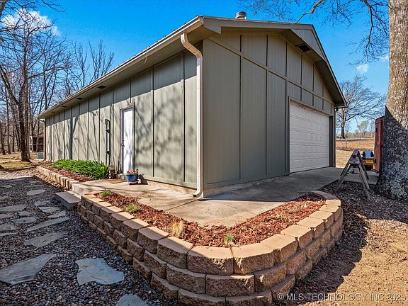 3rd image of 401261 W 2460th Dr