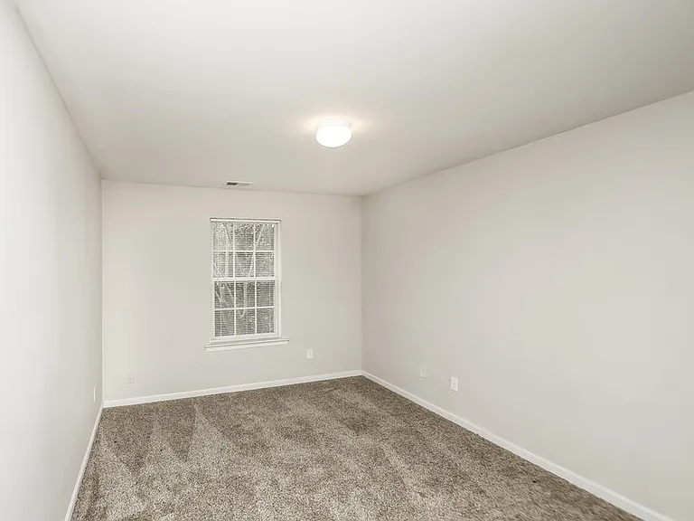 713 Celeste Ln SW — Photo 16