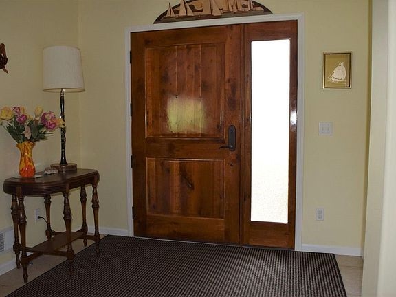 4th image of 1594 Oban Way