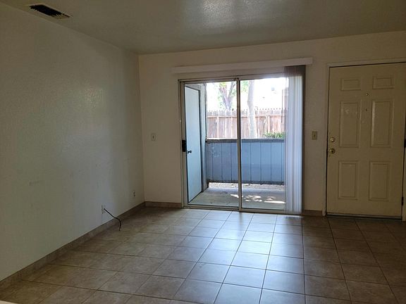 Living room / patio