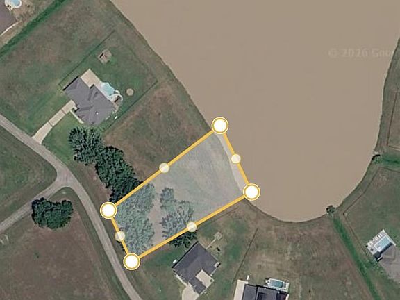 4th image of 615 Lily Ln