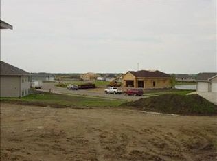 1816 Thunderbird Rd, Marshall, MN 56258