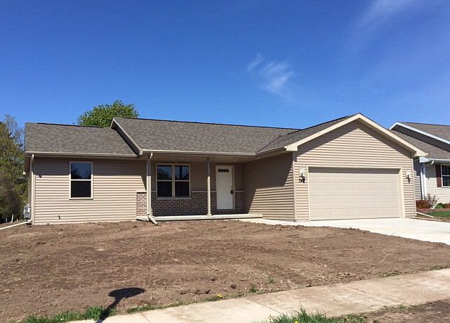 1st image of 749 N 6th Ave