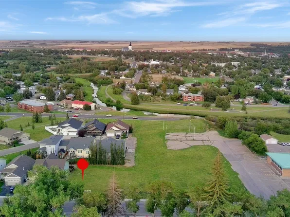 533 4th Avenue NE #30, Swift Current, SK S9H 2J9