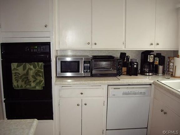 5th image of 433 Tustin Ave