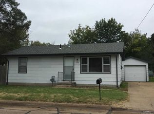1946 Hageman Ave, Salina, KS 67401
