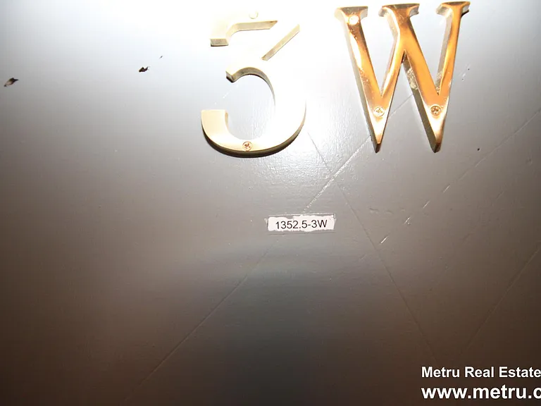 1352.5 W Argyle St #3W — Photo 7