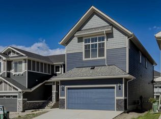 47 E Sundown Cres, Cochrane, AB T4C2T2