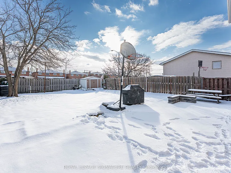25 Hun Cres — Photo 48