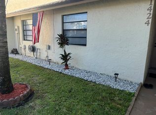 1424 Yellowthroat St, Homestead, FL 33035