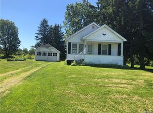 658 Akron Rd, Akron, NY 14001