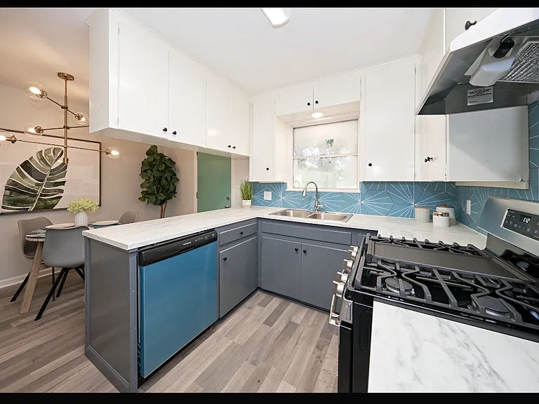 4400 Shallowbrook Trl #A — Photo 5