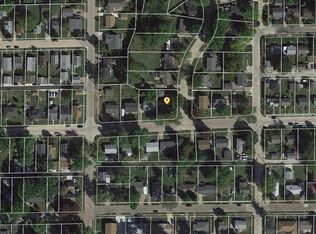 1930 Oak St, Bettendorf, IA