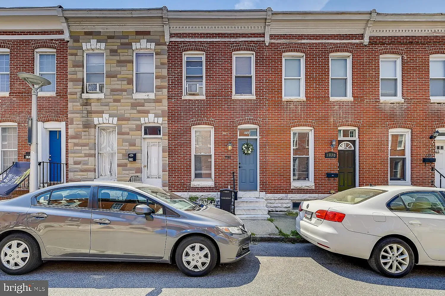 2 bed, 1.5 bath, 976 sqft, $2,600 — Photo 1
