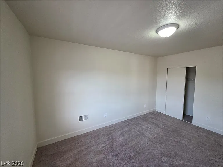 1590 Mustang Dr — Photo 40