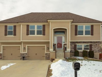 2223 NE 24th St, Blue Springs, MO, 64029