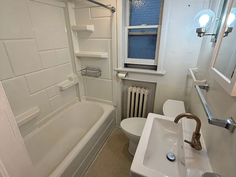 81 E Park Pl — Photo 14